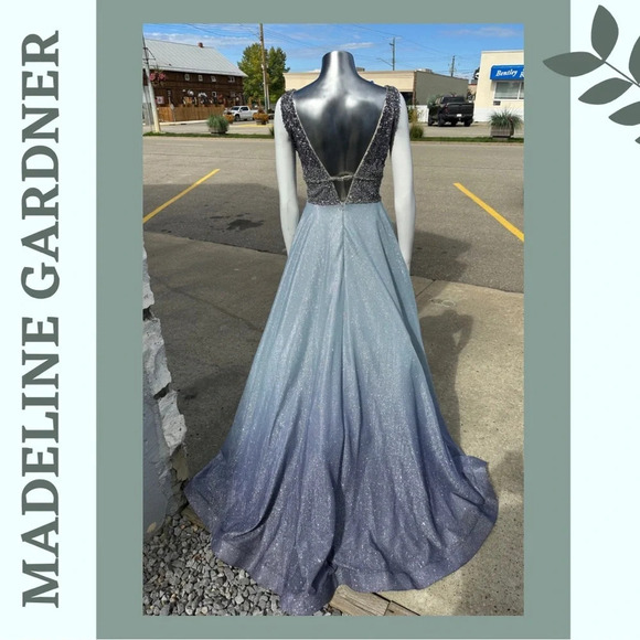 Graduation Dress Ombré Skirt with Pockets Sequin Beaded Bodice Deep V Blue - Picture 4 of 11